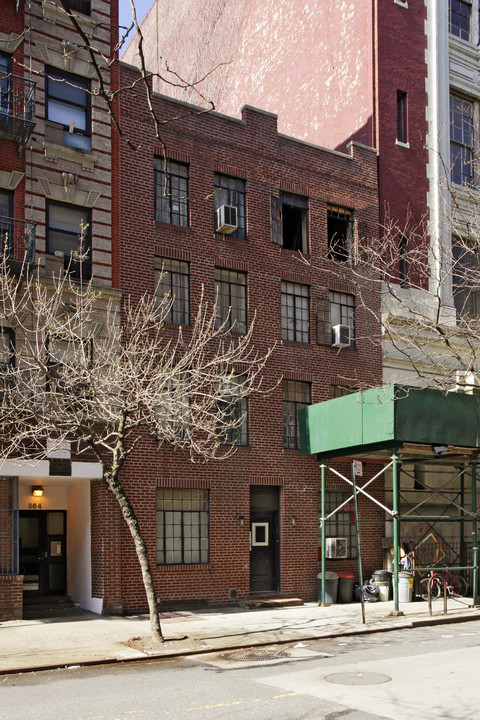 362 E Tenth St in New York, NY - Building Photo