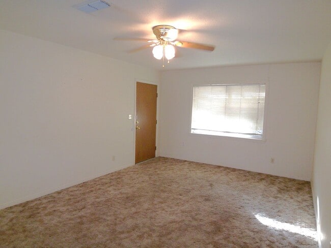 3709 S Washington St in Amarillo, TX - Building Photo - Building Photo
