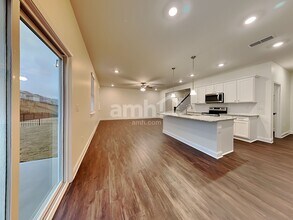 560 Smt Vw Ln in Canton, GA - Building Photo - Building Photo