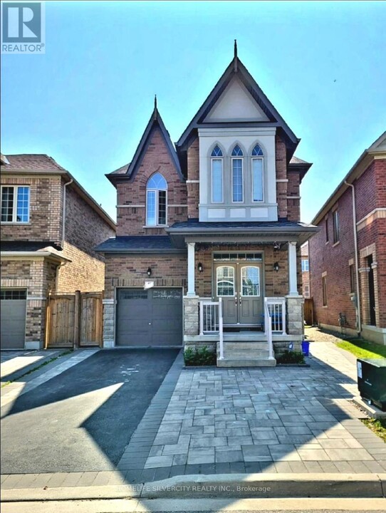 40 Bright Land Dr in Vaughan, ON - Building Photo