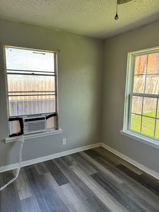 1900 N 4th St in Killeen, TX - Building Photo - Building Photo