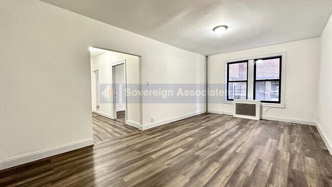 305 Convent Ave in New York, NY - Building Photo - Building Photo