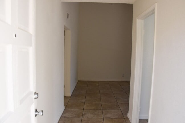 125 S Cypress St in Orange, CA - Building Photo - Building Photo