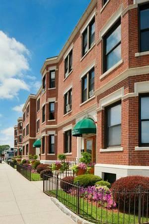 5 Barrows St, Unit 4A in Boston, MA - Building Photo