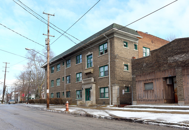 Archwood Manor in Cleveland, OH - Building Photo - Building Photo