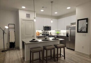 708 E Cypresswood Dr in Spring, TX - Building Photo - Building Photo