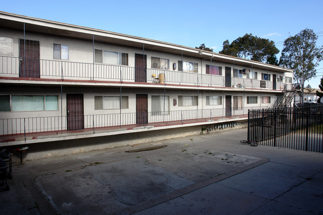 Florentine Apartments in Inglewood, CA - Foto de edificio - Building Photo