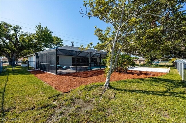 3307 Santa Barbara Blvd in Cape Coral, FL - Building Photo - Building Photo