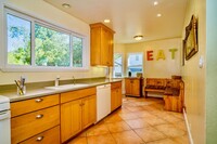 126 Meadowcroft Dr in San Anselmo, CA - Building Photo - Building Photo