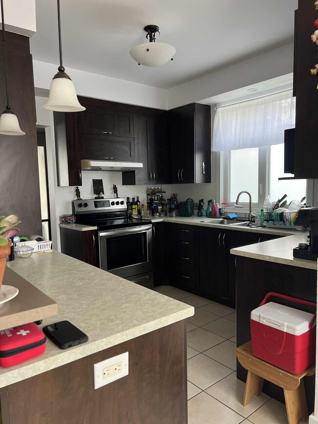 property at 45 De Lanaudière Rue