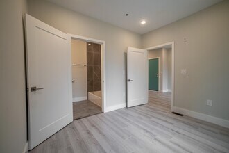 3731 Brandywine St-Unit -B in Philadelphia, PA - Building Photo - Building Photo
