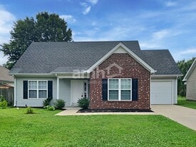 912 Crystal Bear Trl in Murfreesboro, TN - Building Photo