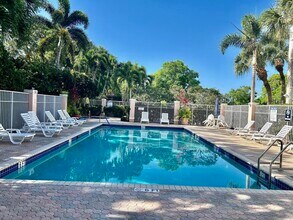 1203 Town Center Dr in Jupiter, FL - Building Photo - Building Photo