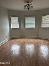 1633 Carrie St in Schenectady, NY - Building Photo - Building Photo