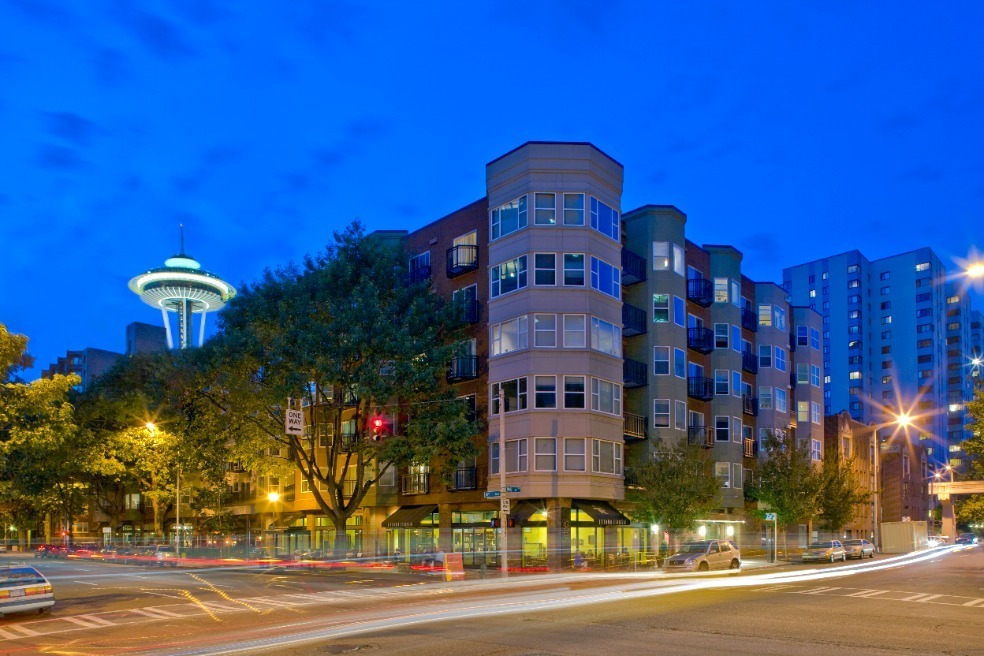 Sidney Apartments in Seattle, WA - Building Photo