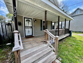 722 Forbes St in Norfolk, VA - Foto de edificio - Building Photo