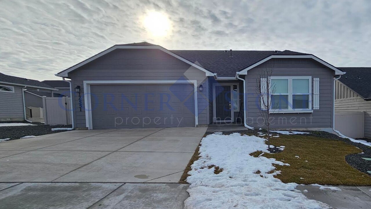 12551 S Farrara Wy in Nampa, ID - Building Photo