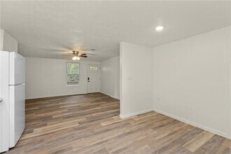 390 US-30 in Imperial, PA - Building Photo - Building Photo