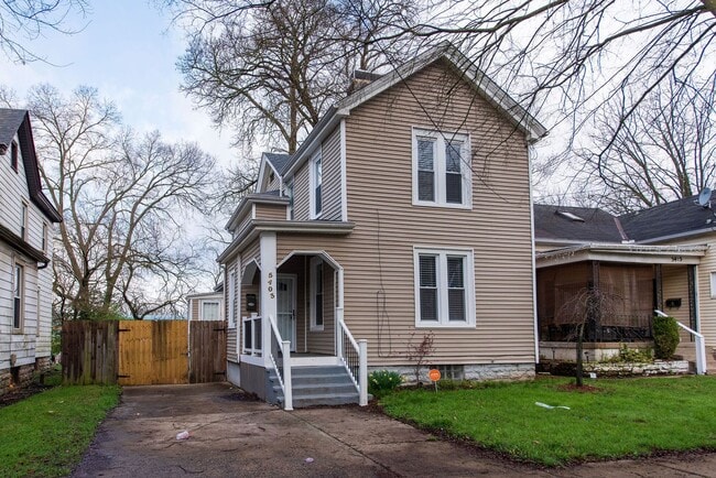 property at 5403 Ravenna St