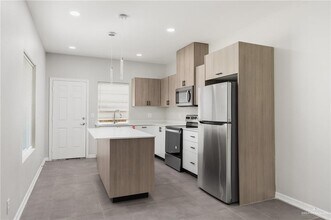 3605 Frio Ave in McAllen, TX - Building Photo - Building Photo