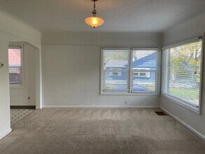 3309 E Evergreen Blvd in Vancouver, WA - Building Photo - Building Photo