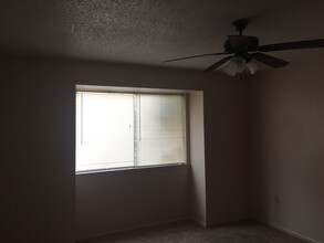 8911 GSRI Ave in Baton Rouge, LA - Building Photo - Building Photo