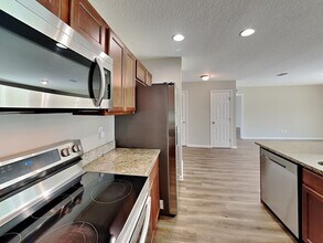 7063 Camfield Landing Dr in Jacksonville, FL - Building Photo - Building Photo