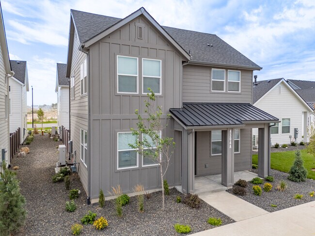 4114 Hill Ln in Caldwell, ID - Building Photo - Building Photo