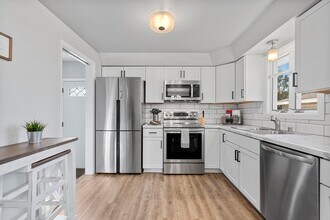 2627 S Jackson St in Appleton, WI - Building Photo - Building Photo