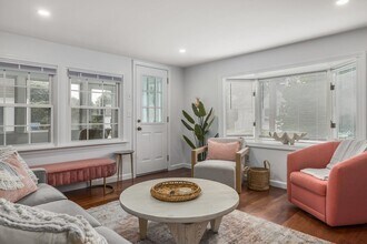 39 Cable Rd in Rye, NH - Building Photo - Building Photo