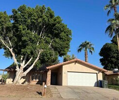 1643 S Naples Ave in Yuma, AZ - Building Photo