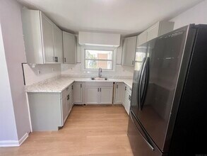 48 Mountain St in Derby, CT - Building Photo - Building Photo