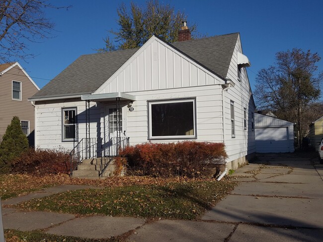 property at 310 12th Ave SW