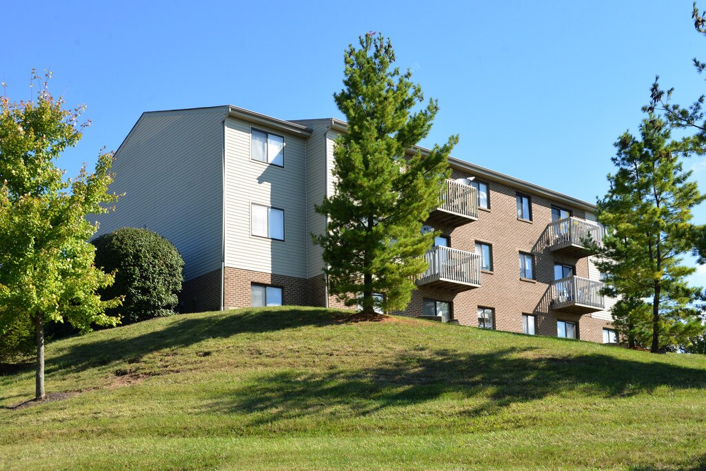 Meadow View South Apartments Springboro, OH Apartments For Rent