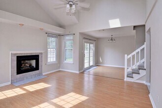 329 Ferguson Bend in Yorktown, VA - Building Photo - Building Photo