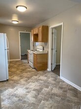 986 Tritt Dr in Akron, OH - Building Photo - Building Photo