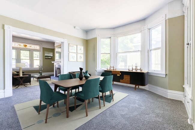 property at 15 St Thomas St