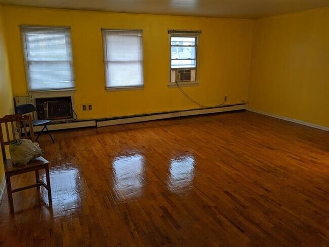 19 Skillman Ave-Unit -2 in Jersey City, NJ - Building Photo - Building Photo