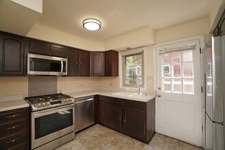 737 Elder Ln in Deerfield, IL - Building Photo - Building Photo