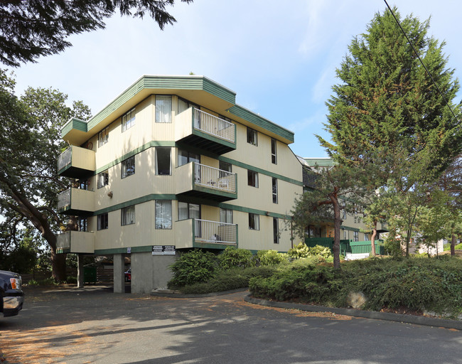 The Tree House in Victoria, BC - Building Photo - Building Photo