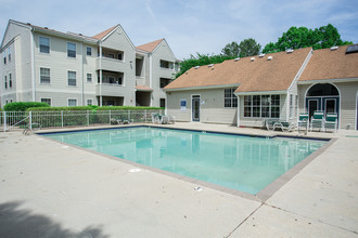 Wellesley Woods Apartment Homes in Newport News, VA - Building Photo - Building Photo