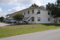 38010 14th Ave in Zephyrhills, FL - Building Photo - Building Photo