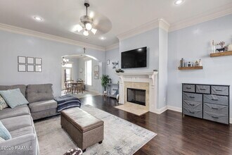 300 Overbrook Dr in Broussard, LA - Building Photo - Building Photo