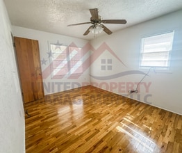 1007 Albert St in Carlsbad, NM - Building Photo - Building Photo