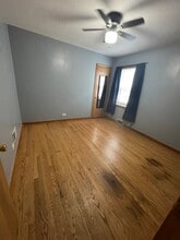 6104 W School St in Chicago, IL - Building Photo - Building Photo