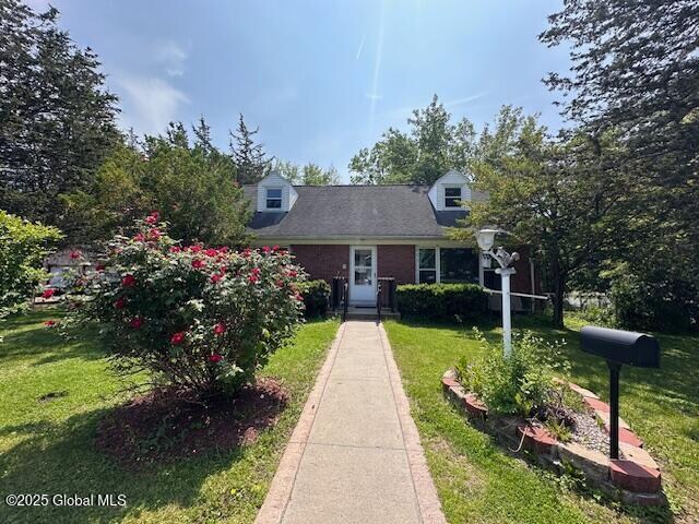 15 California Ave in Rensselaer, NY - Building Photo