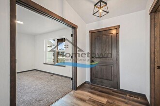 8301 W Splitrail Ave in Rathdrum, ID - Building Photo - Building Photo