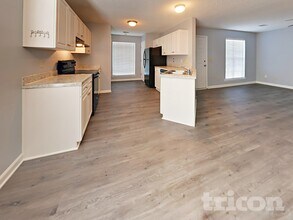 22 Kingsway Rd in Irmo, SC - Building Photo - Building Photo