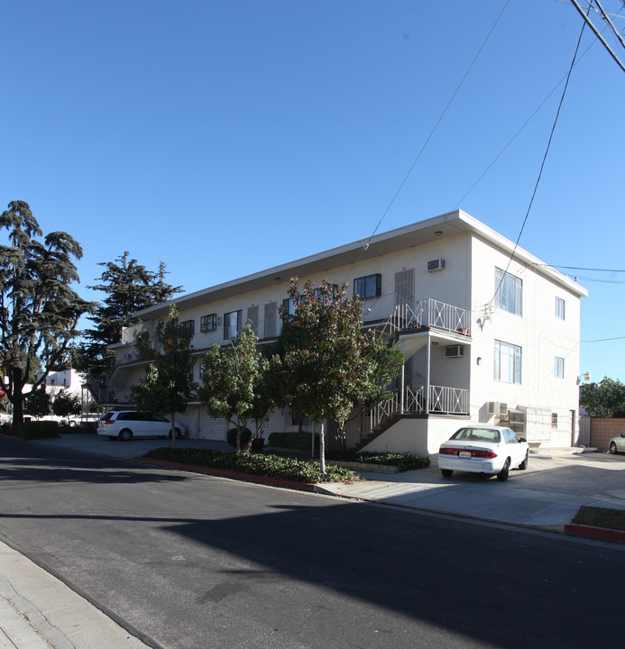 1220 Cole Pl in Los Angeles, CA - Building Photo