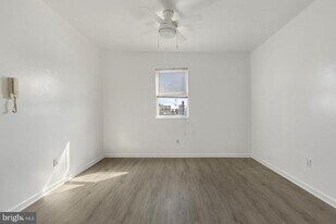 2223 S 15th St in Philadelphia, PA - Building Photo